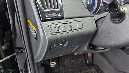 Hyundai YF Y20 2010 17