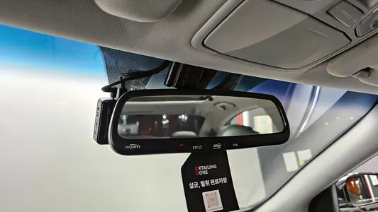 Hyundai YF Y20 2010 19