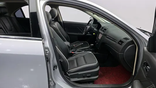 Ford 퓨전 2.5 2011 10