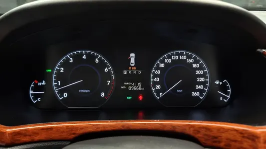 Hyundai () VS380 2012 8