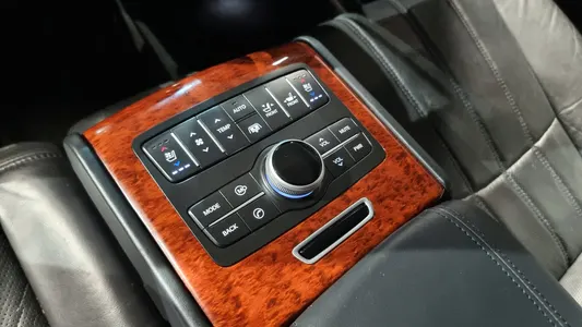 Hyundai () VS380 2012 18