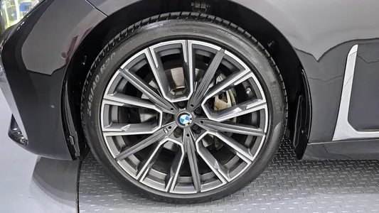 BMW 7 Series (G11) 740Li xDrive M 2021 5