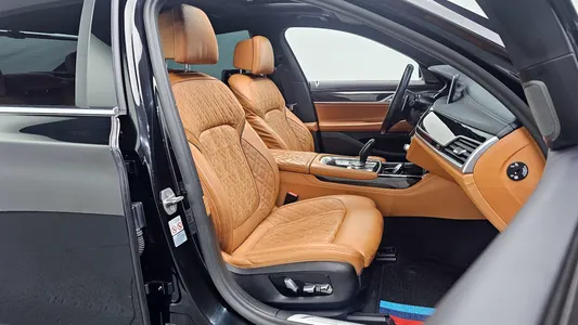 BMW 7 Series (G11) 740Li xDrive M 2021 10