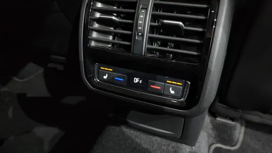 Volkswagen 아테온 2.0 TDI 4 2020 18