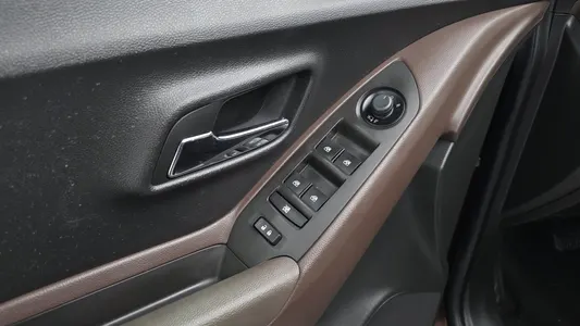 Chevrolet 트랙스 1.4 LT 2014 17