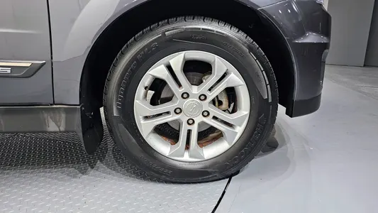 KG Mobility 코란도 스포츠 CX5 2WD 2012 5