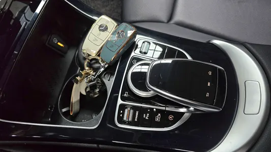 Mercedes-Benz C-Class W205 C200 2020 17