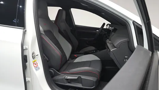 Volkswagen 8 2.0 GTI 2023 9