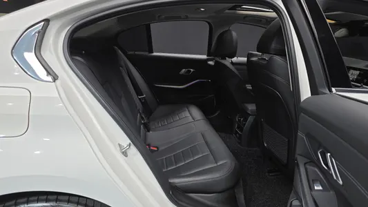 BMW 3 Series (G20) 320d 2021 12