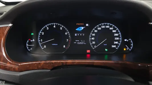 Hyundai () VS380 2011 8