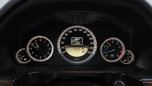 Mercedes-Benz E-Class W212 E200 CGI 2012 8