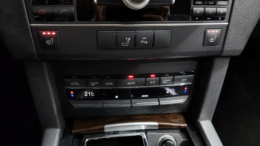 Mercedes-Benz E-Class W212 E200 CGI 2012 13