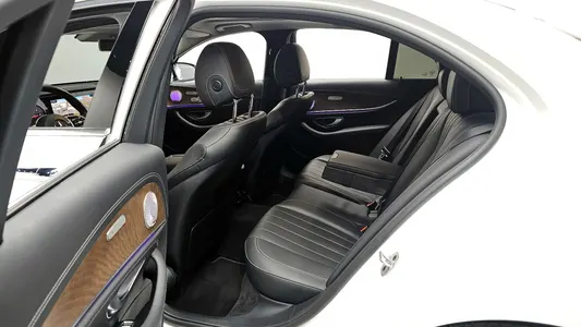 Mercedes-Benz E-Class W213 E220d 4MATIC 2020 11