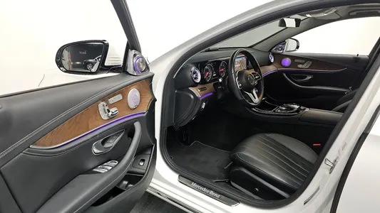 Mercedes-Benz E-Class W213 E220d 4MATIC 2020 10