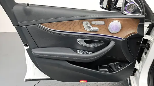 Mercedes-Benz E-Class W213 E220d 4MATIC 2020 24