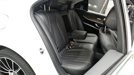 Mercedes-Benz E-Class W213 E220d 4MATIC 2020 26