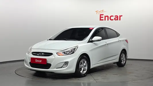 Hyundai () 1.6 GDI 2012