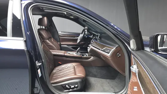 BMW 7 Series (G11) 730d xDrive 2019 11