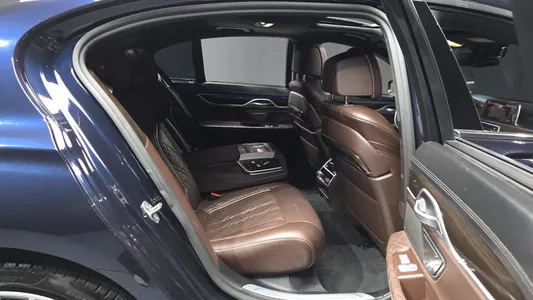 BMW 7 Series (G11) 730d xDrive 2019 12