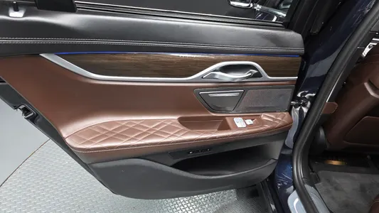 BMW 7 Series (G11) 730d xDrive 2019 25