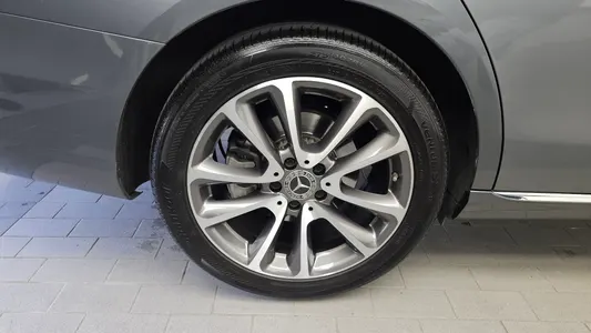 Mercedes-Benz E-Class W213 E300 4MATIC 2019 5