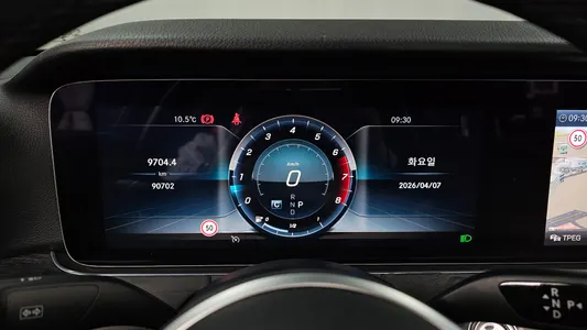 Mercedes-Benz E-Class W213 E300 4MATIC 2019 8