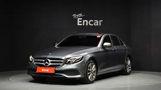 Mercedes-Benz E-Class W213 E300 4MATIC 2019