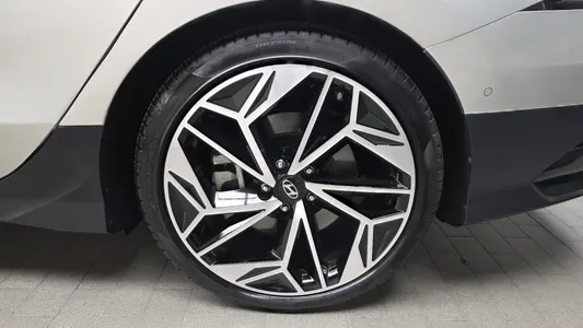 Hyundai Ioniq 6 AWD 2023 21