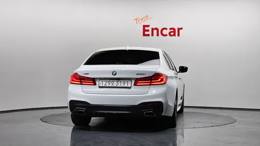 BMW 5 Series (G30) 530i M 2020 4