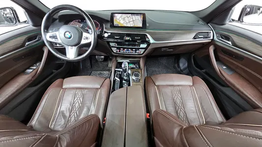 BMW 5 Series (G30) 530i M 2020 7
