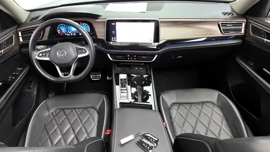 Volkswagen 아틀라스 2.0 TSI R-LINE 6 2025 7