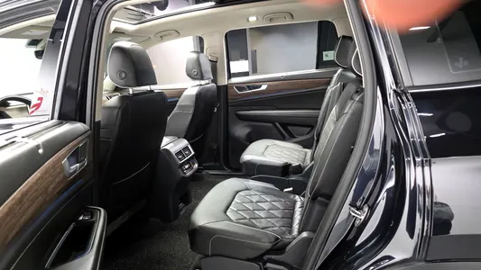 Volkswagen 아틀라스 2.0 TSI R-LINE 6 2025 26