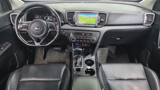 Kia 4 1.7 2WD 2016 7