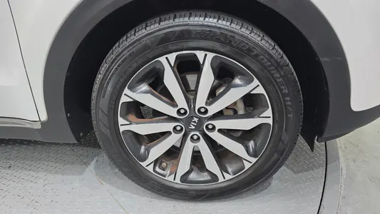Kia 4 1.7 2WD 2016 21