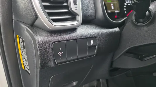 Kia 4 1.7 2WD 2016 29