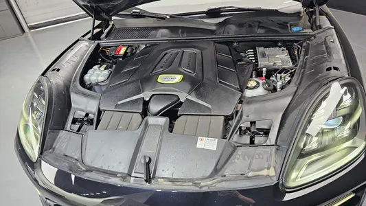 Porsche (PO536) 3.0 E- 2021 6