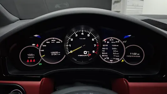 Porsche (PO536) 3.0 E- 2021 8