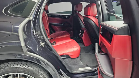 Porsche (PO536) 3.0 E- 2021 12