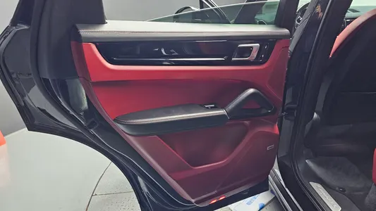 Porsche (PO536) 3.0 E- 2021 25