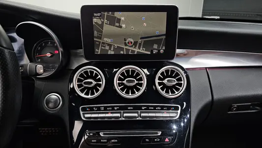 Mercedes-Benz C-Class W205 C200 2017 13