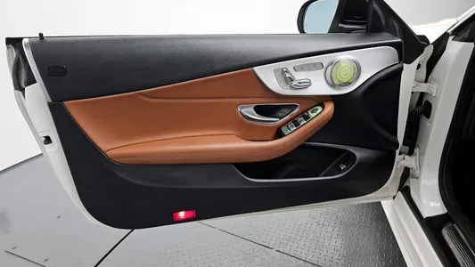 Mercedes-Benz C-Class W205 C200 2017 24
