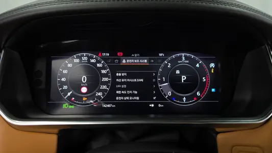 Land Rover 4 4.4 SDV8 AB 2018 8