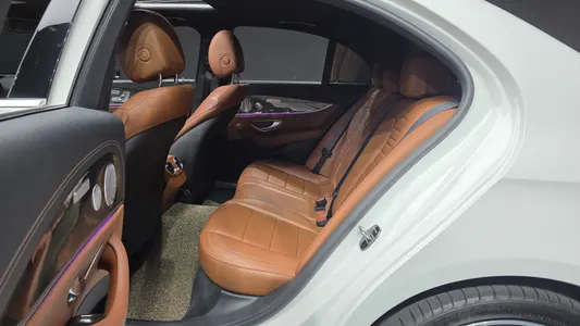 Mercedes-Benz E-Class W213 E300 4MATIC AMG Line 2018 12
