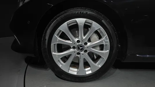 Mercedes-Benz E-Class W213 E300 2018 5