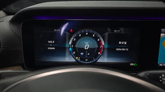 Mercedes-Benz E-Class W213 E300 2018 8