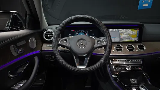 Mercedes-Benz E-Class W213 E300 2018 13