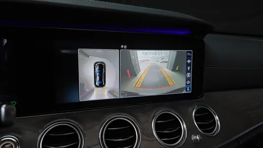 Mercedes-Benz E-Class W213 E300 2018 15