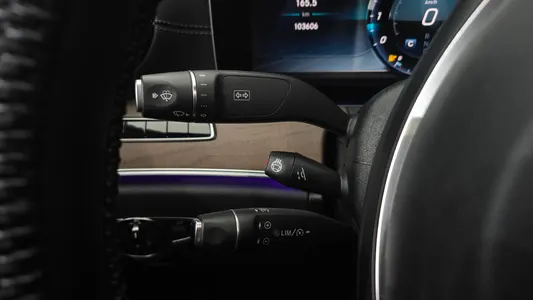Mercedes-Benz E-Class W213 E300 2018 16