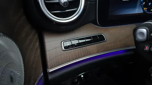 Mercedes-Benz E-Class W213 E300 2018 17