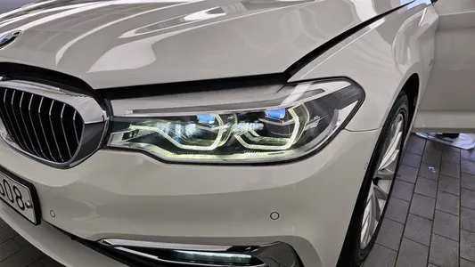 BMW 5 Series (G30) 520d xDrive 2018 22